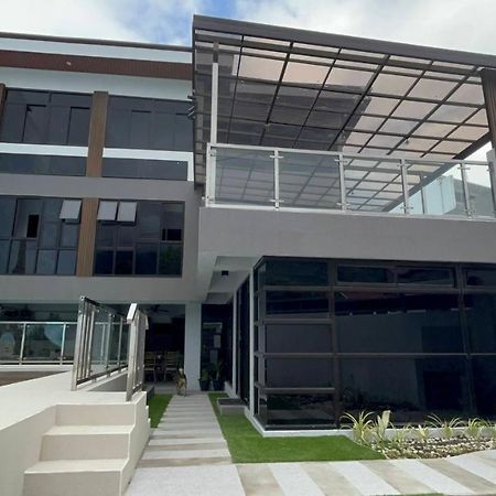 8 Flags Resort Laguna 洛斯巴尼奥斯 外观 照片