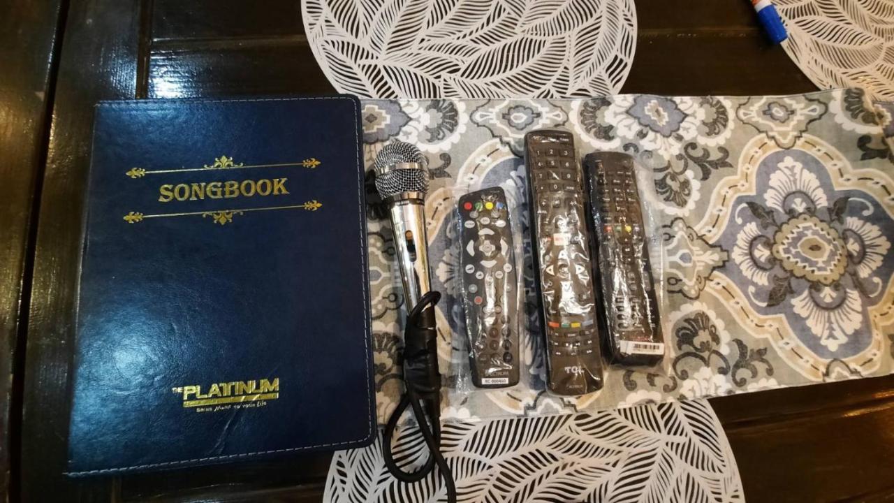 8 Flags Resort Laguna 洛斯巴尼奥斯 外观 照片
