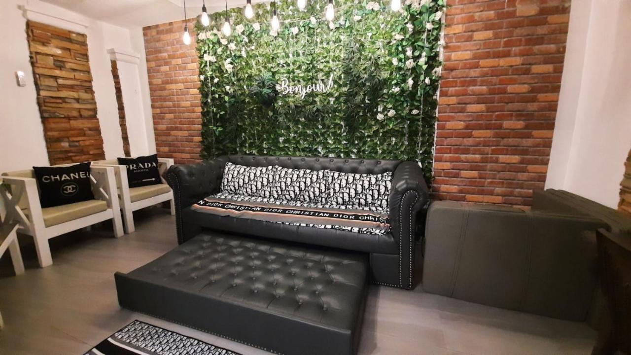 8 Flags Resort Laguna 洛斯巴尼奥斯 外观 照片